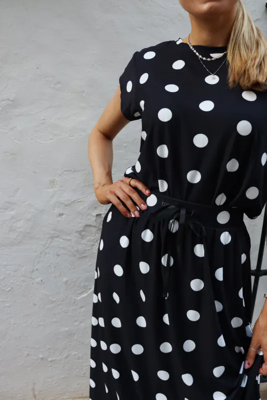 Alma skirt black dot