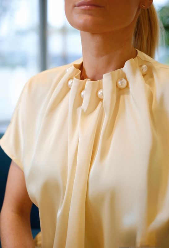 Pearl blouse light yellow